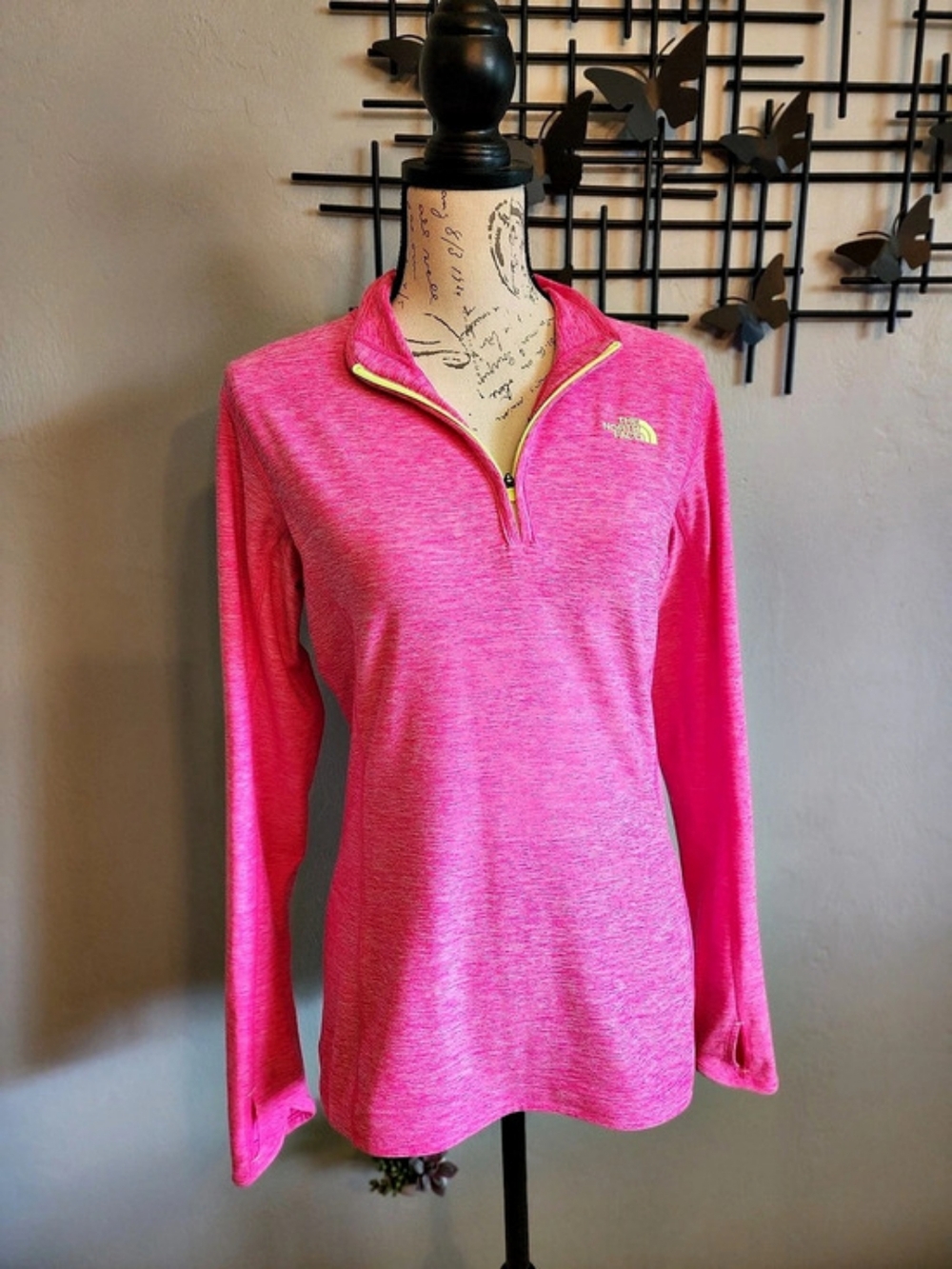 The North Face Women's Pink Quarter-Zip Pullover Size Medium
